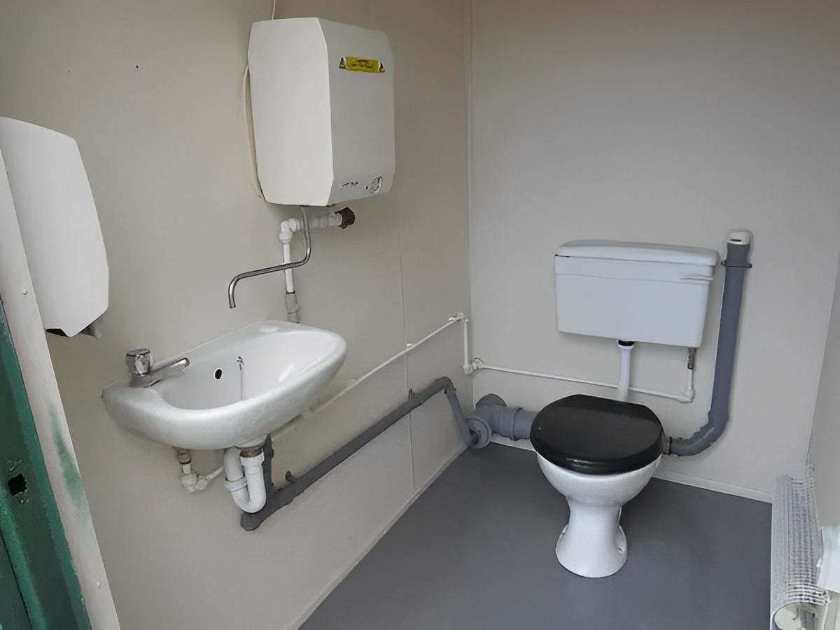 21 Steel Toilet Cabin 12Ft x 9Ft 7