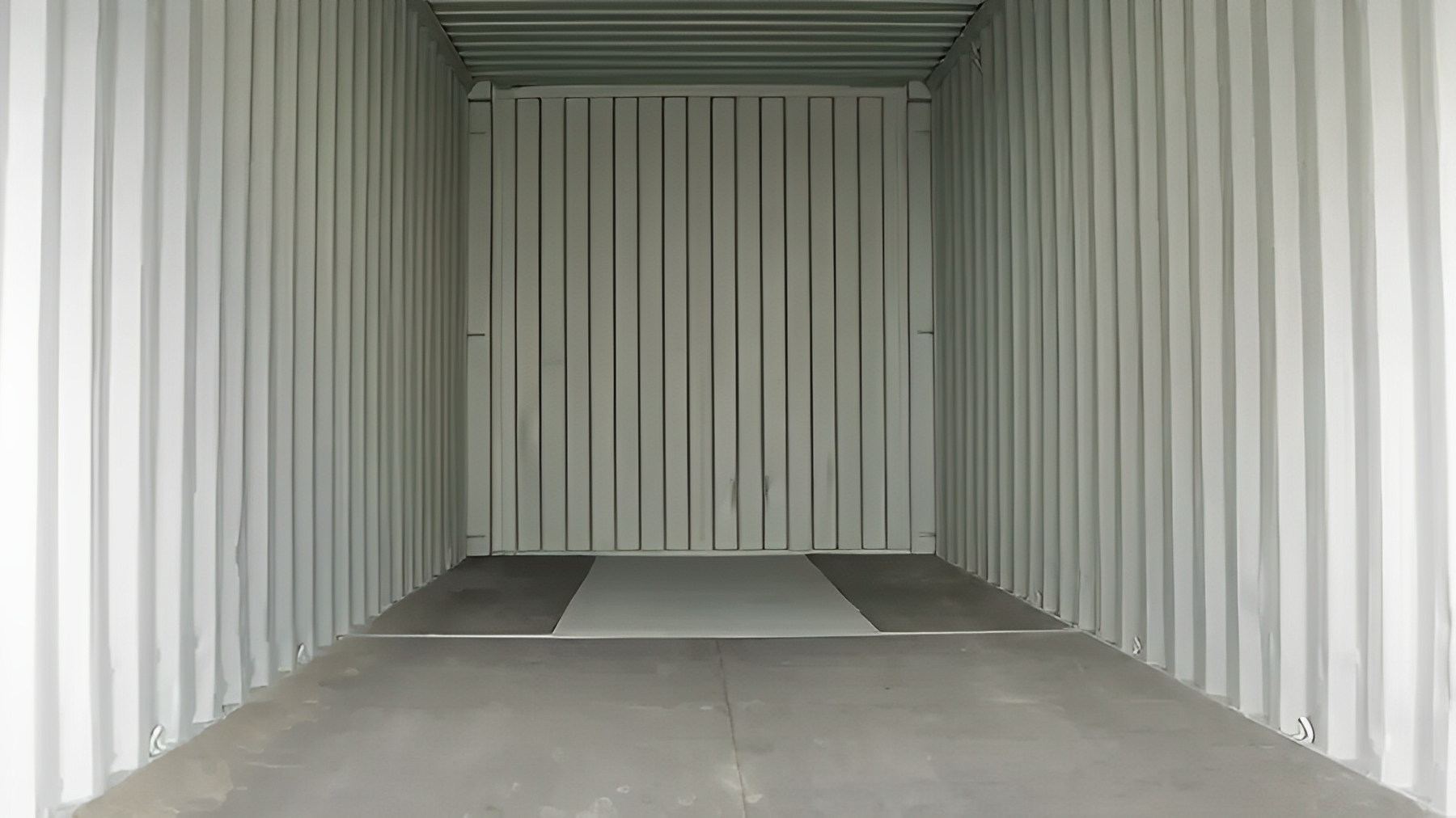 24ft Storage Container with Roll Up Door2