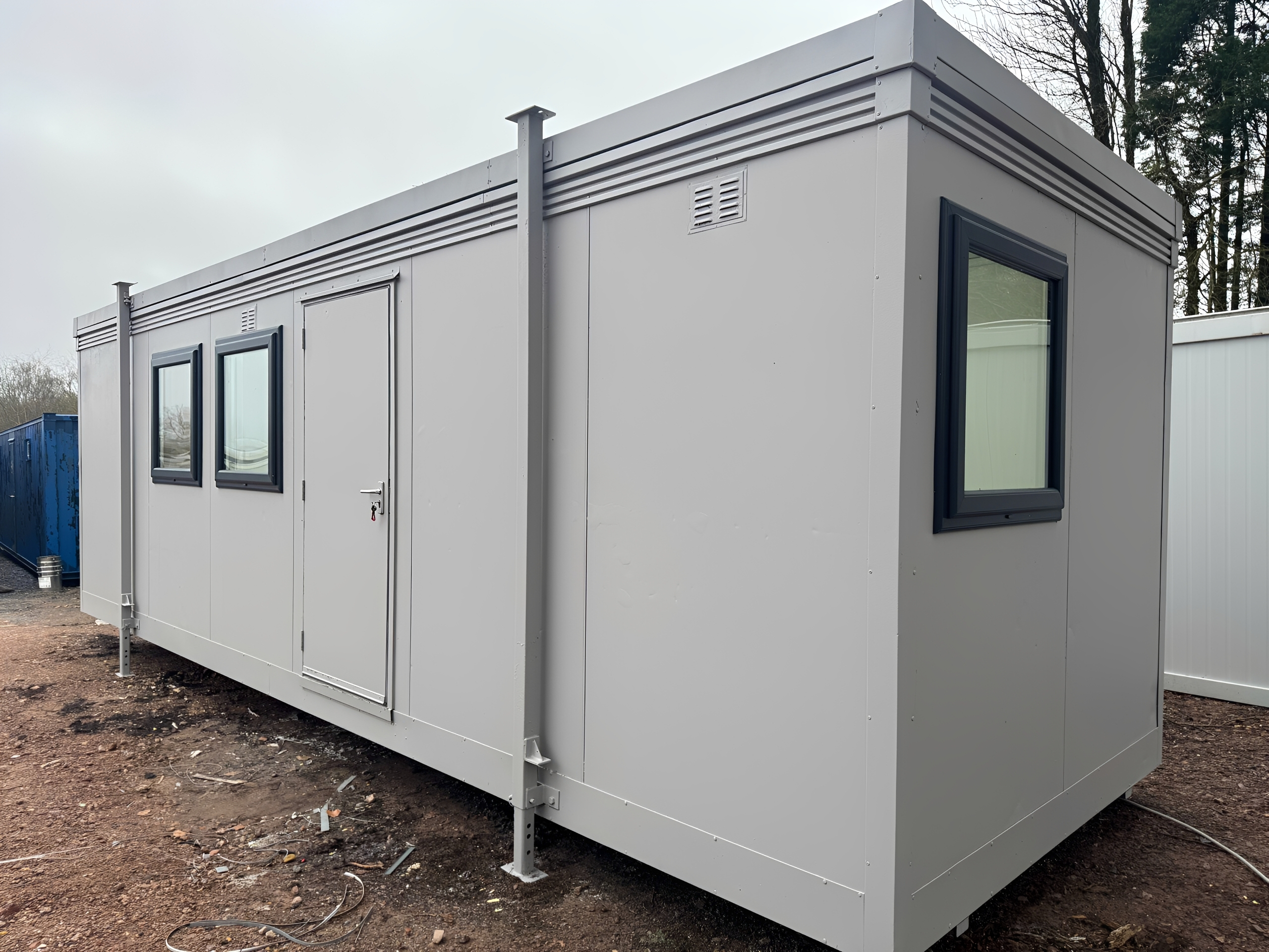 24ft x 10ft Jackleg Cabin5