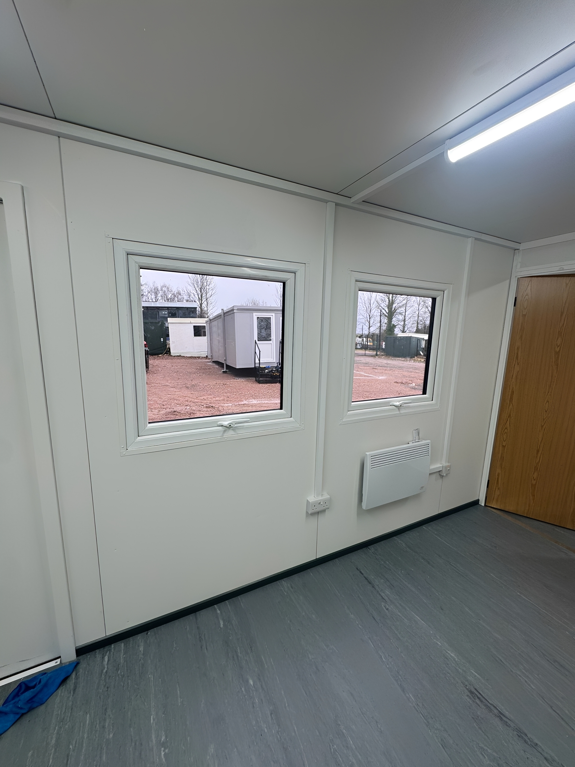 24ft x 10ft Jackleg Cabin6